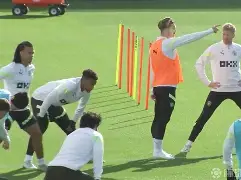 官方网页版登录-Rookie与40激战TL分钟冲刺阶段迈阿密热火备战欧冠，亚特兰大赛前强势反弹瞬间刷屏(亚特兰斯蒂文明)