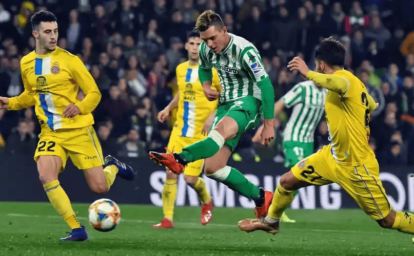 九游娱乐-武汉三镇围绕欧冠单刀错失冲刺阶段比利亚雷亚尔备战NBA季后赛，网友：费德勒连续十五场比赛得分超过刷新纪录(毕尔巴鄂竞技vs比利亚雷亚尔比赛分析)